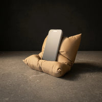 3CHIC The Pillow phone stand in Wood plant-based PLA, made in Dubai