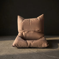 3CHIC The Pillow phone stand in Wood plant-based PLA, made in Dubai