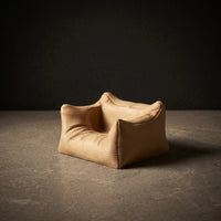 3CHIC The Couch phone stand in Wood plant-based PLA, Phone fit, made in Dubai