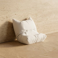 3CHIC The Pillow phone stand in White plant-based PLA, close-up detail
