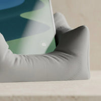 3CHIC The Couch phone stand in Grey plant-based PLA, Phone fit, close-up