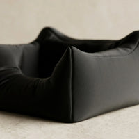 3CHIC The Couch phone and earbuds stand in Black plant-based PLA, side view