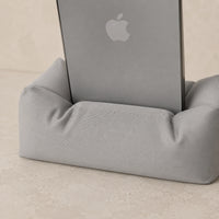3CHIC The Lounge phone stand in Grey plant-based PLA, side view