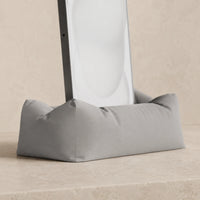 3CHIC The Lounge phone stand in Grey plant-based PLA holding a smartphone